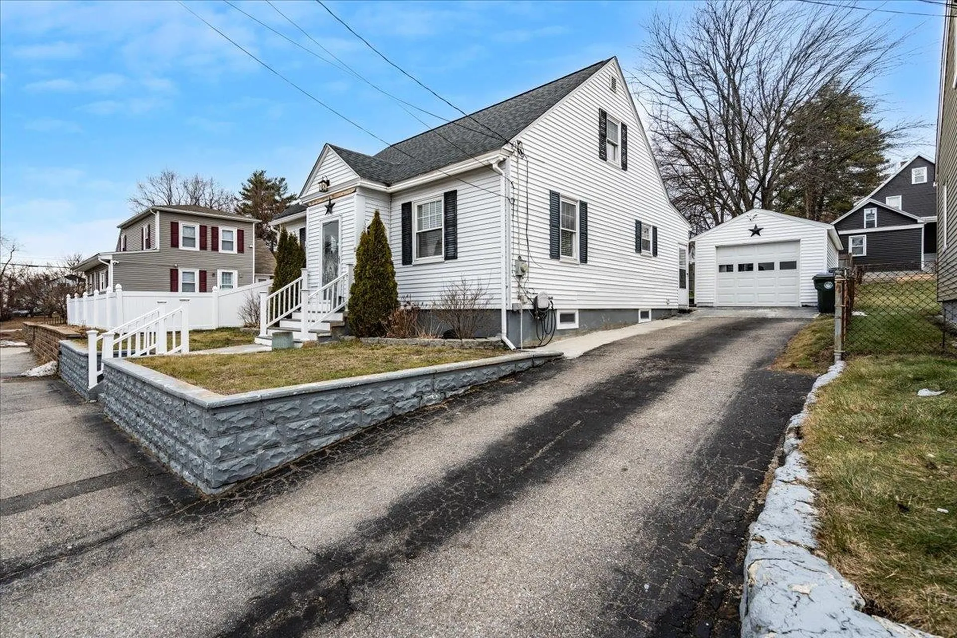 11 Lincoln Street Manchester NH 03103