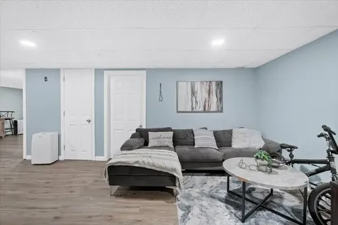 11 Lincoln Street Manchester NH 03103