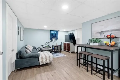 11 Lincoln Street Manchester NH 03103