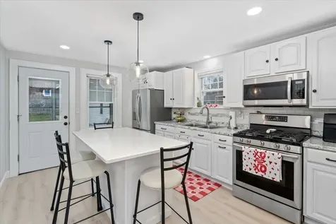 11 Lincoln Street Manchester NH 03103