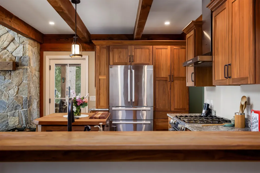 6 Samoset Road Sunapee NH 03782