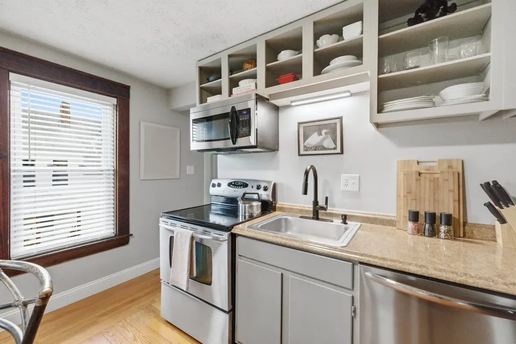 65 S Elm Street Manchester NH 03103