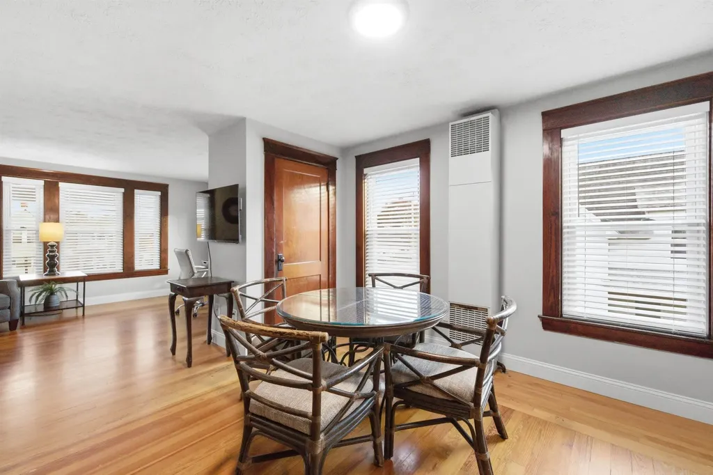 65 S Elm Street Manchester NH 03103