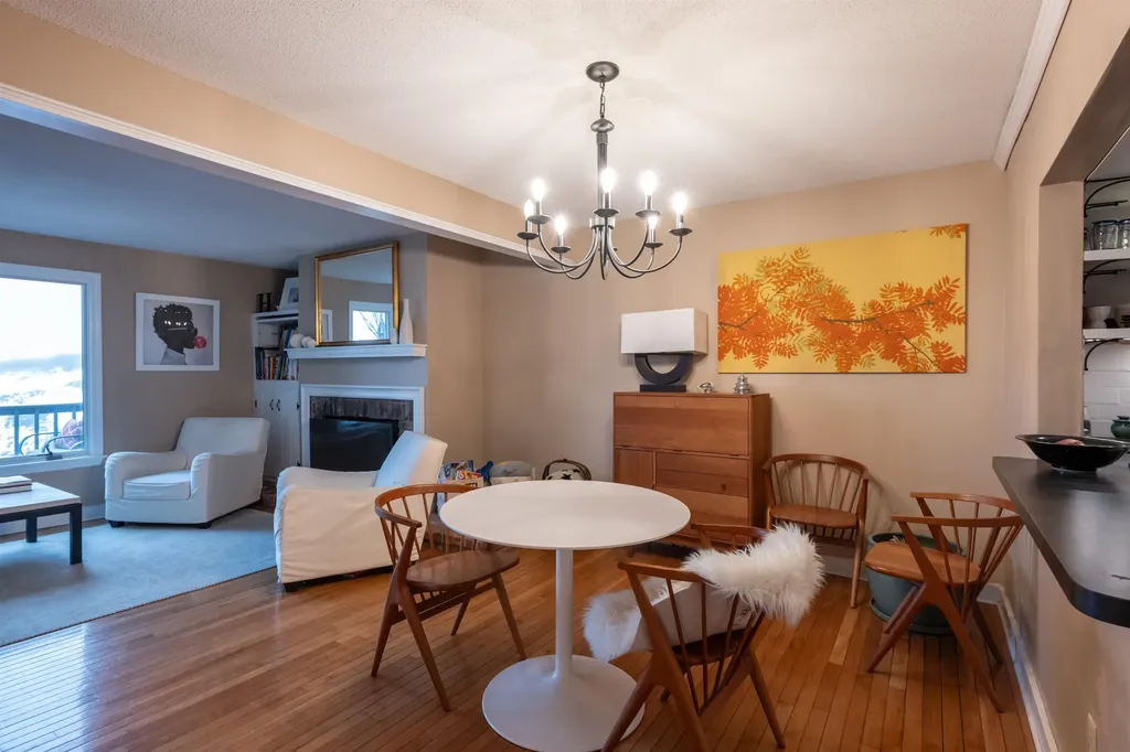 974 Hard Road Hartford VT 05059