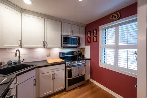 974 Hard Road Hartford VT 05059