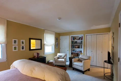 974 Hard Road Hartford VT 05059