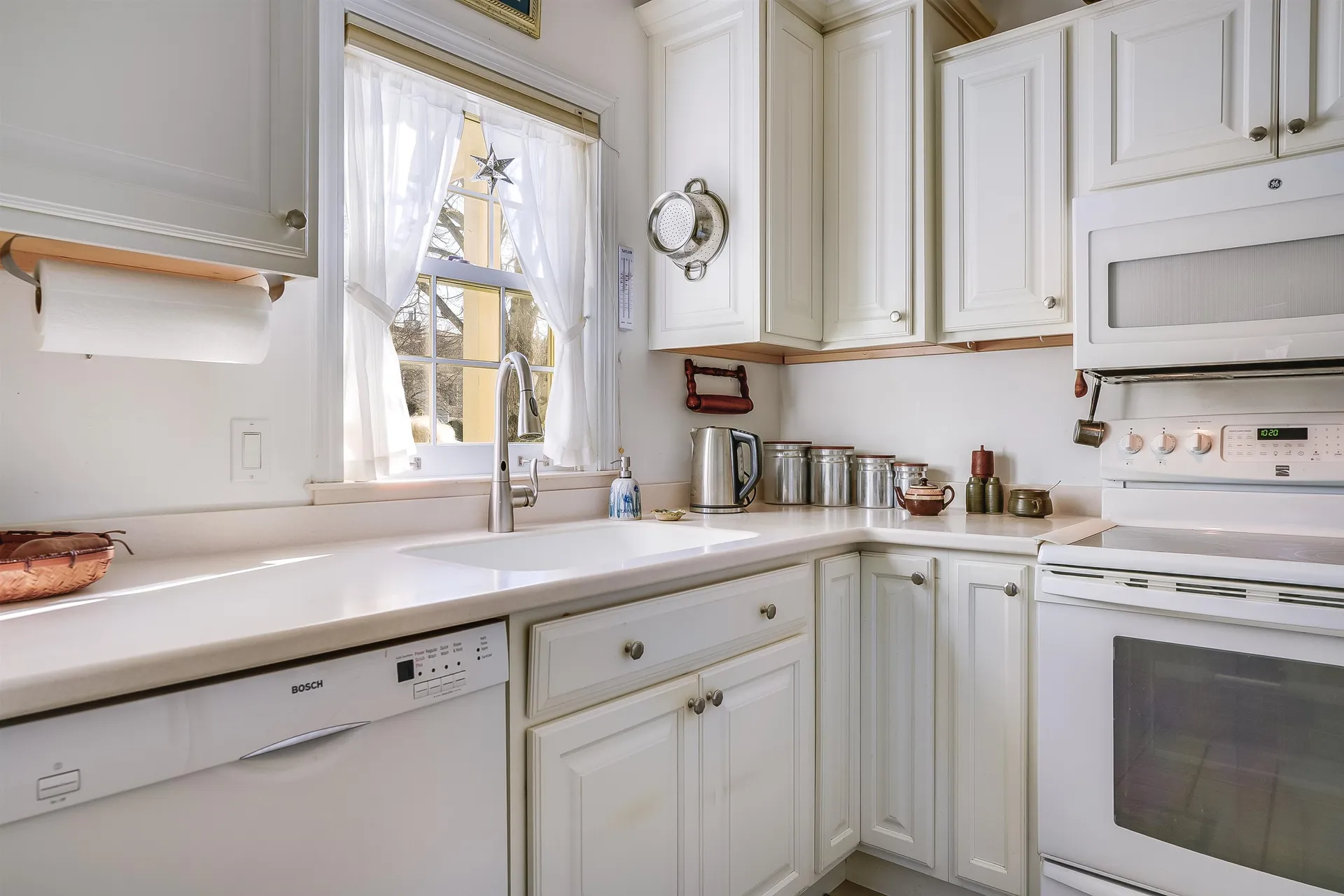 388 Western Avenue Henniker NH 03242