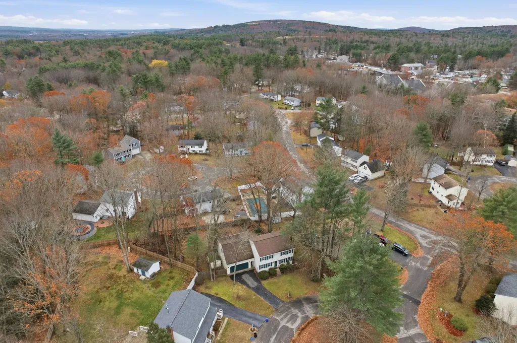 4 Bellflower Circle Concord NH 03303