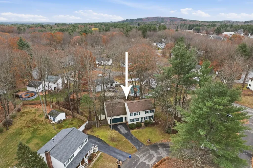 4 Bellflower Circle Concord NH 03303