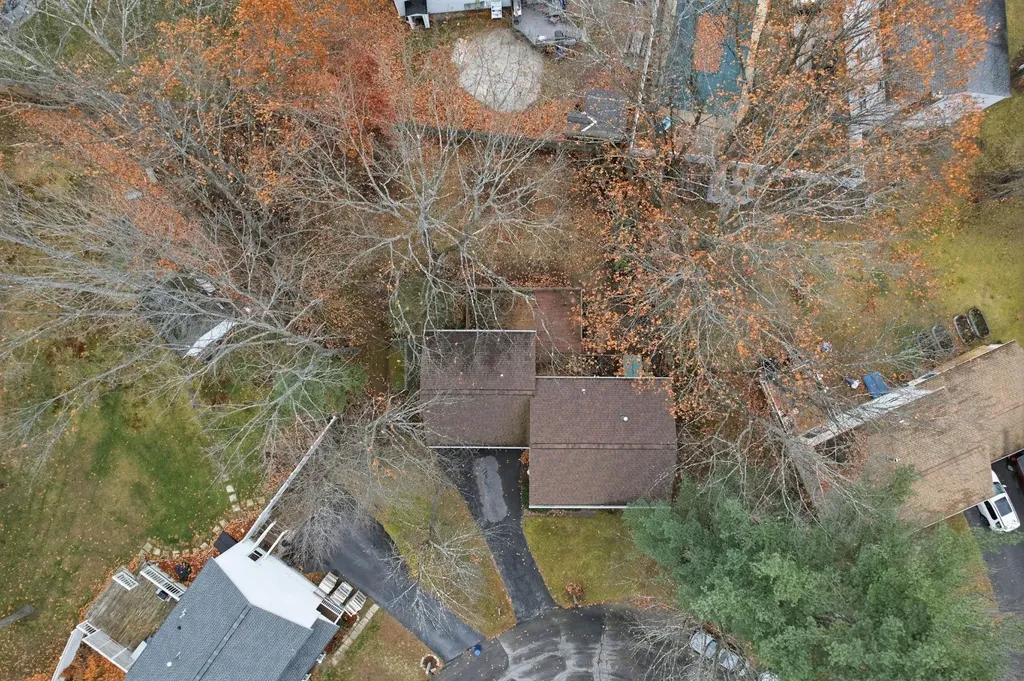 4 Bellflower Circle Concord NH 03303