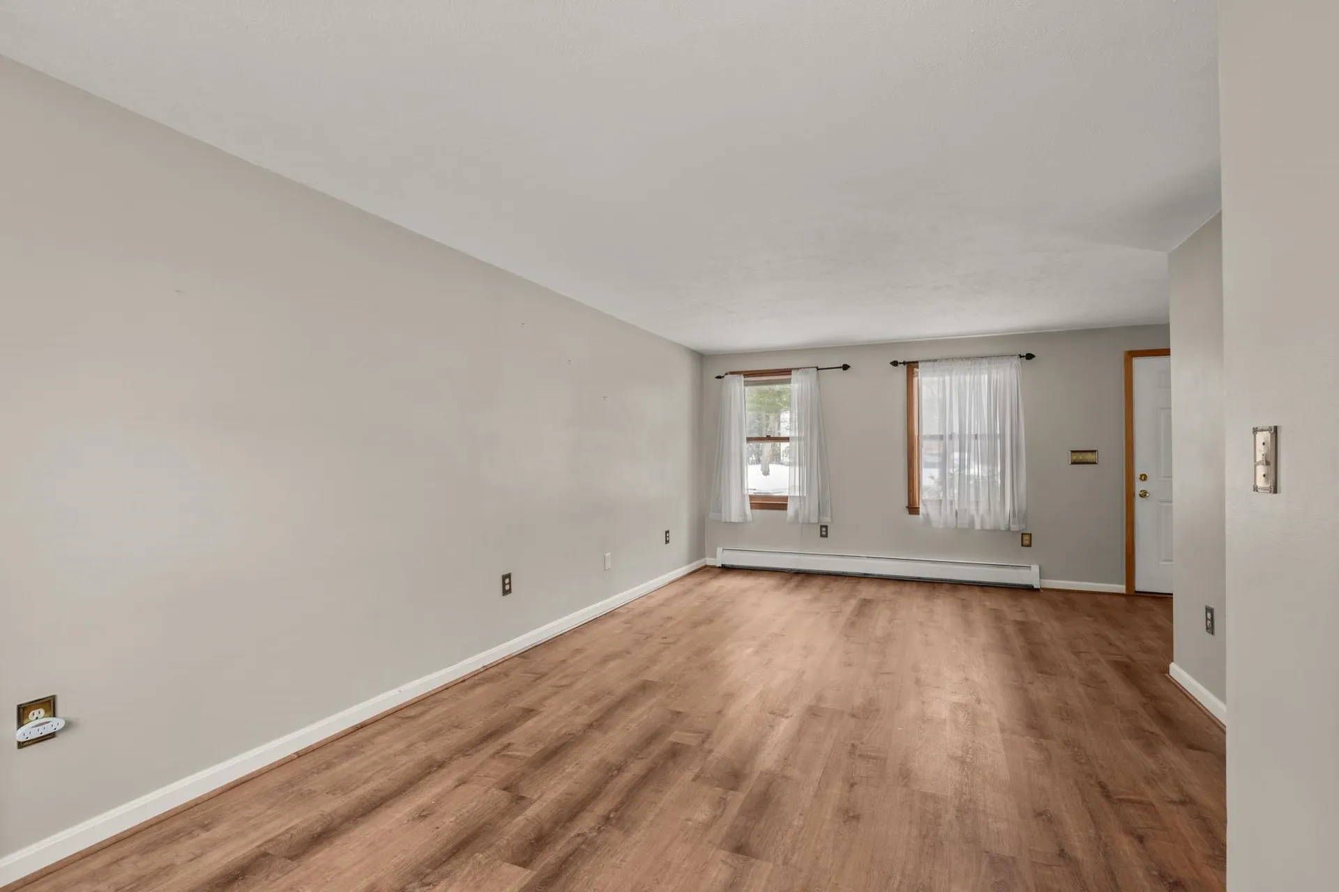 4 Bellflower Circle Concord NH 03303