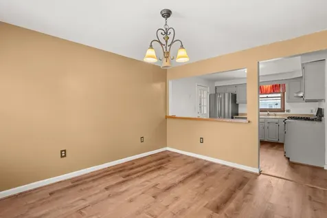 4 Bellflower Circle Concord NH 03303