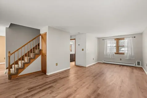 4 Bellflower Circle Concord NH 03303