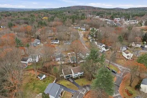 4 Bellflower Circle Concord NH 03303