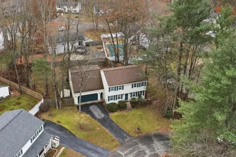 4 Bellflower Circle Concord NH 03303