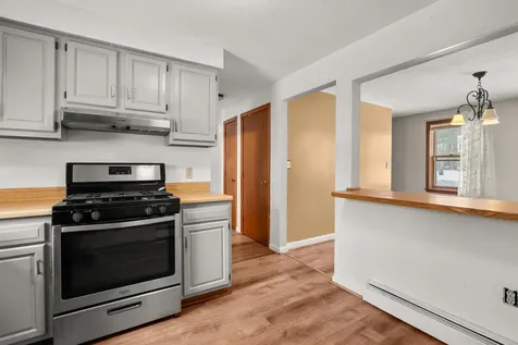 4 Bellflower Circle Concord NH 03303