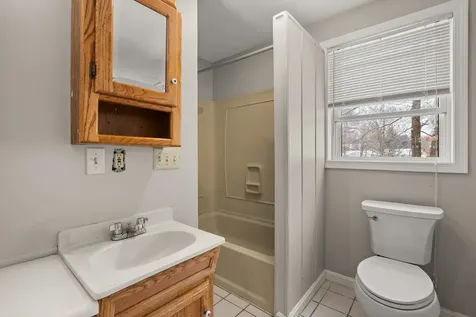 4 Bellflower Circle Concord NH 03303