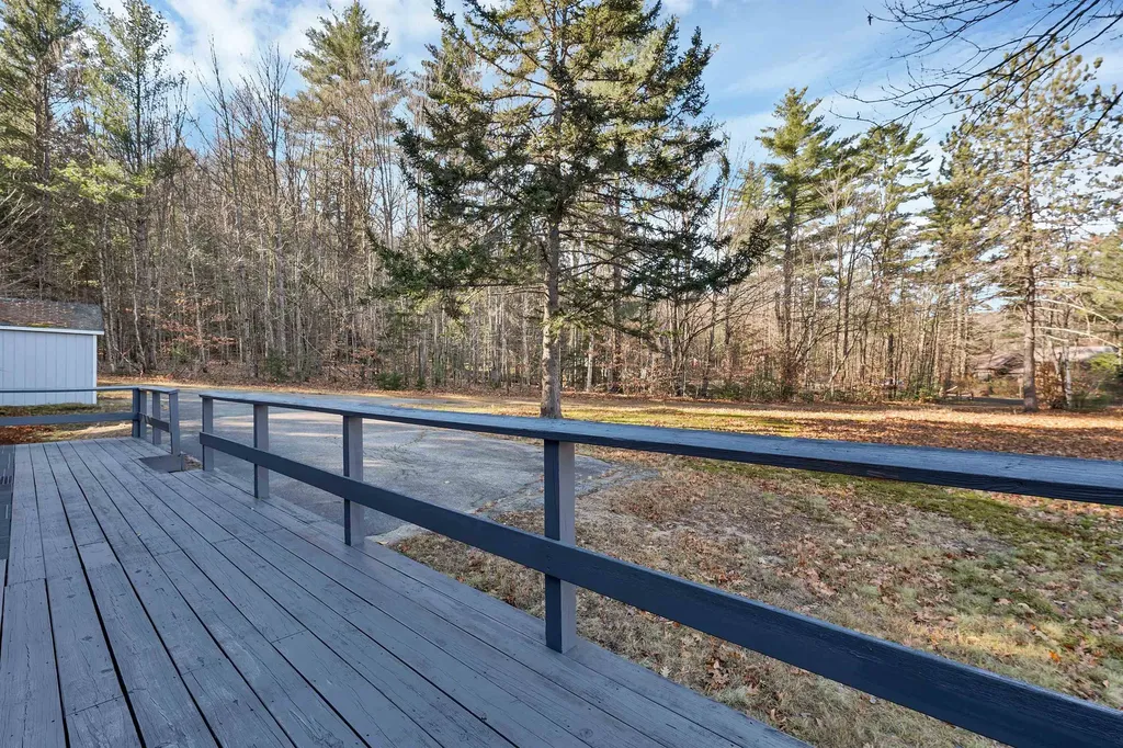 69 Grandview Drive Woodstock NH 03293