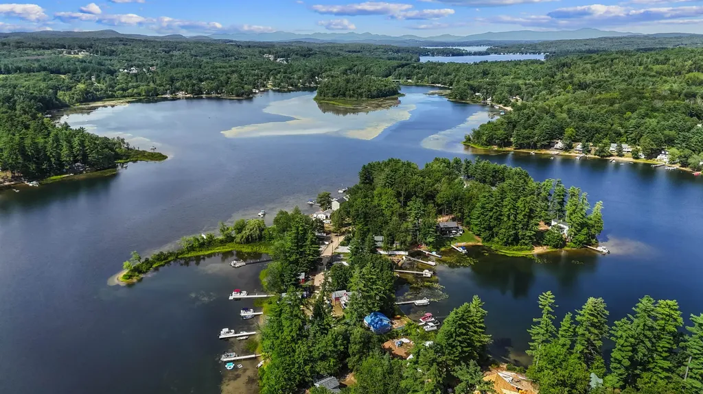 164 Gardners Grove Belmont NH 03220