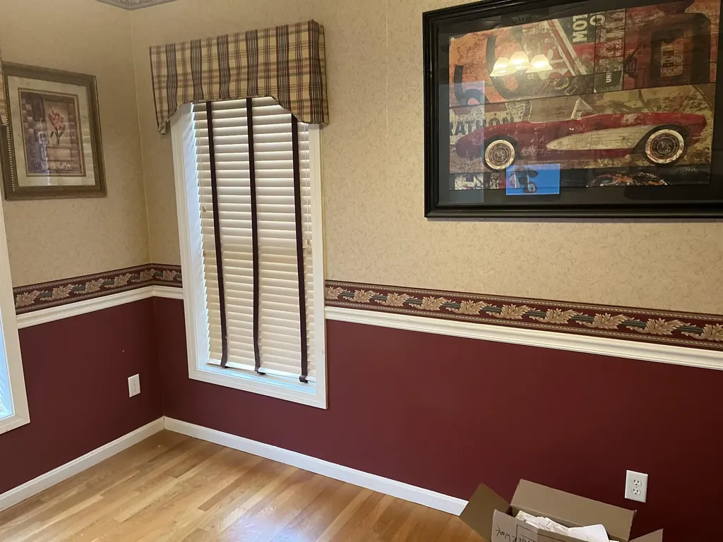 10 Checkerberry Lane Londonderry NH 03053