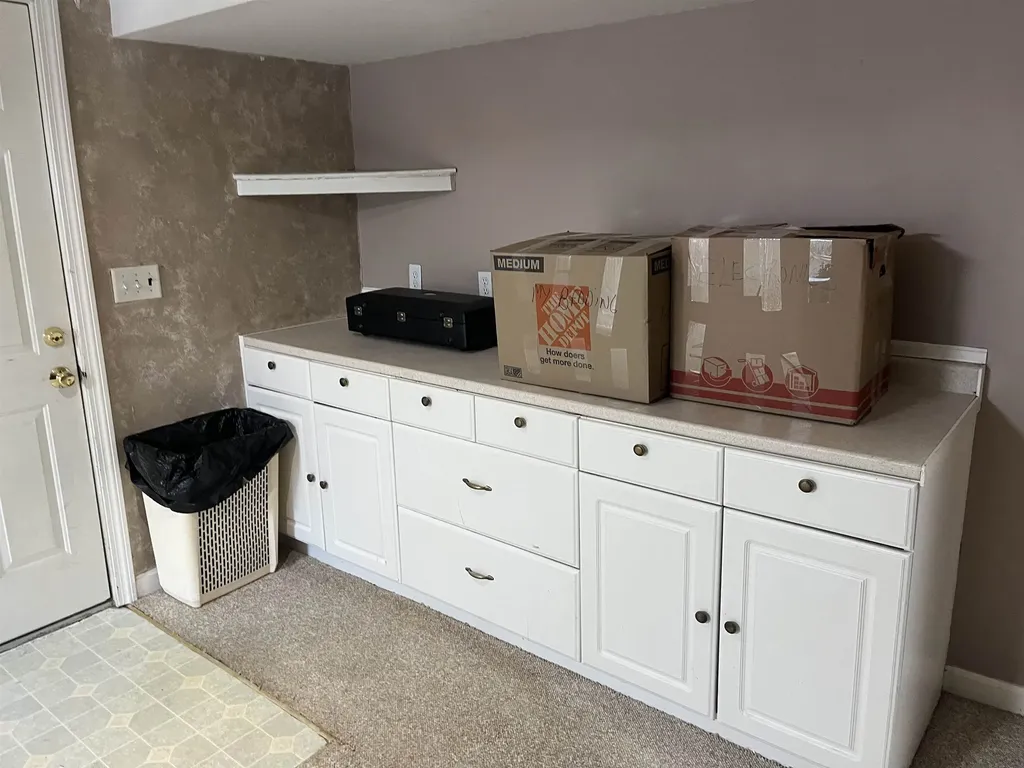 10 Checkerberry Lane Londonderry NH 03053