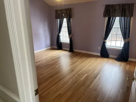 10 Checkerberry Lane Londonderry NH 03053