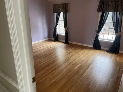 10 Checkerberry Lane Londonderry NH 03053