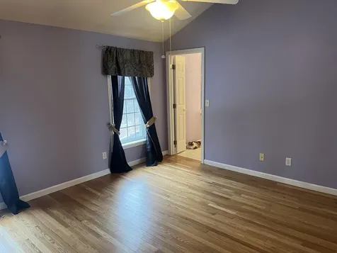 10 Checkerberry Lane Londonderry NH 03053