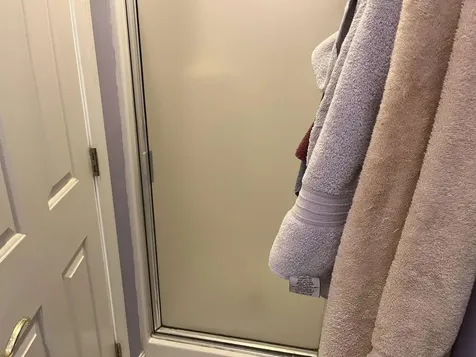 10 Checkerberry Lane Londonderry NH 03053