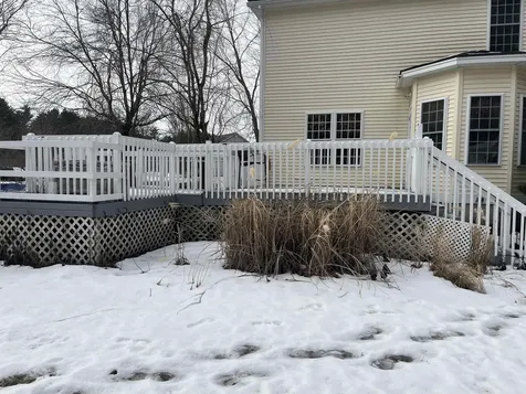 10 Checkerberry Lane Londonderry NH 03053