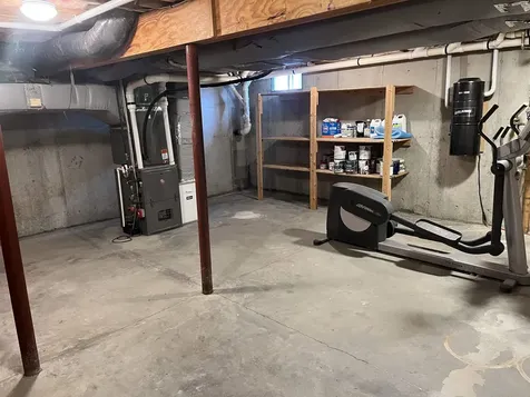 10 Checkerberry Lane Londonderry NH 03053