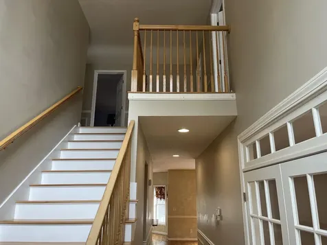 10 Checkerberry Lane Londonderry NH 03053