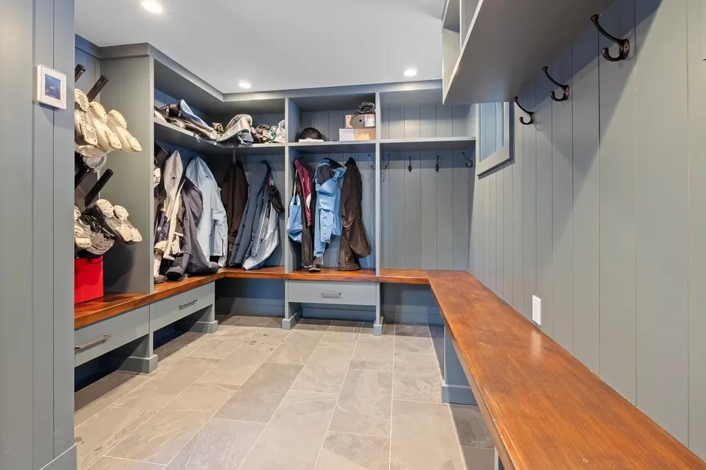 67 High Meadow Road Winhall VT 05340