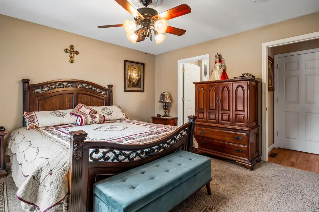 75 Brookview Road Windham NH 03087