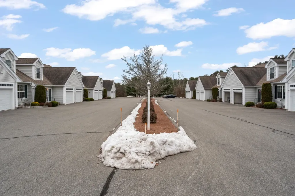 75 Brookview Road Windham NH 03087