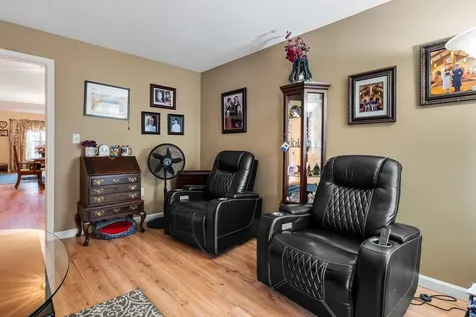 75 Brookview Road Windham NH 03087