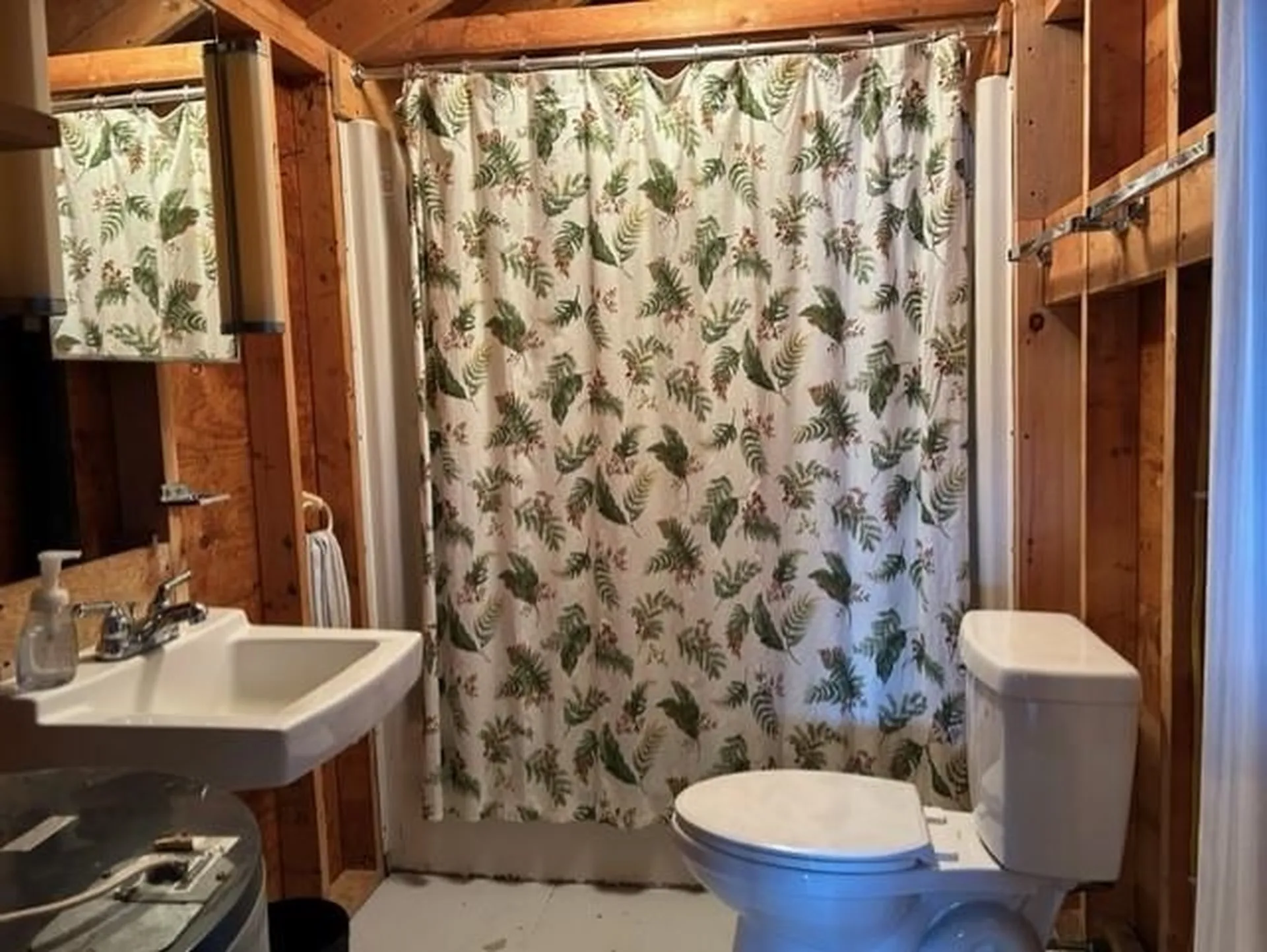 792 Bunker Road New London NH 03257
