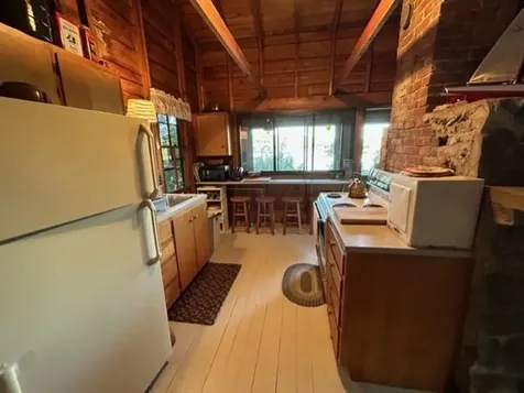 792 Bunker Road New London NH 03257