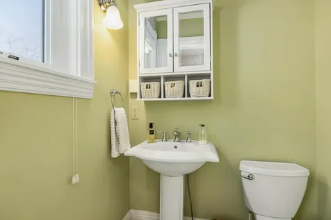 6 Gill Street Exeter NH 03833