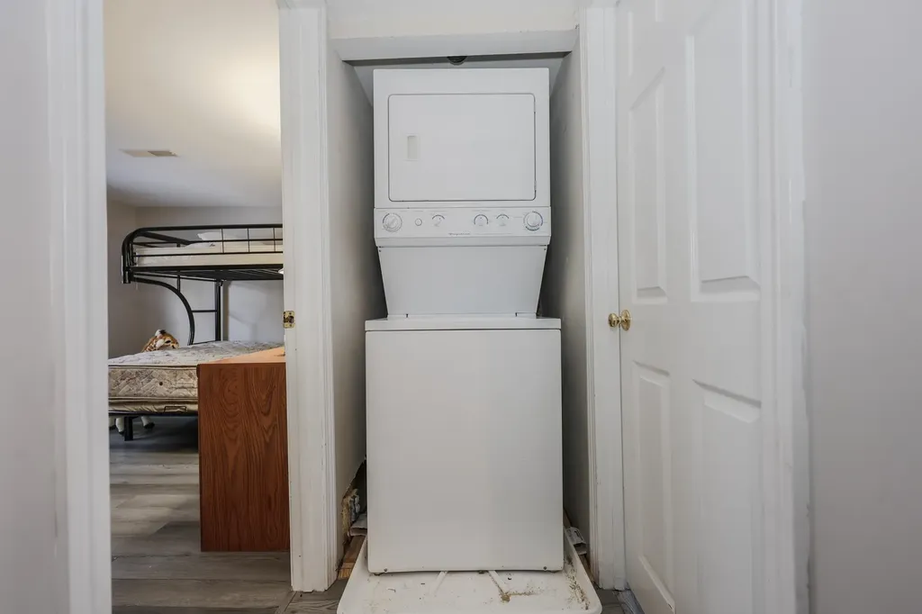 12 Roosevelt Lane Laconia NH 03246