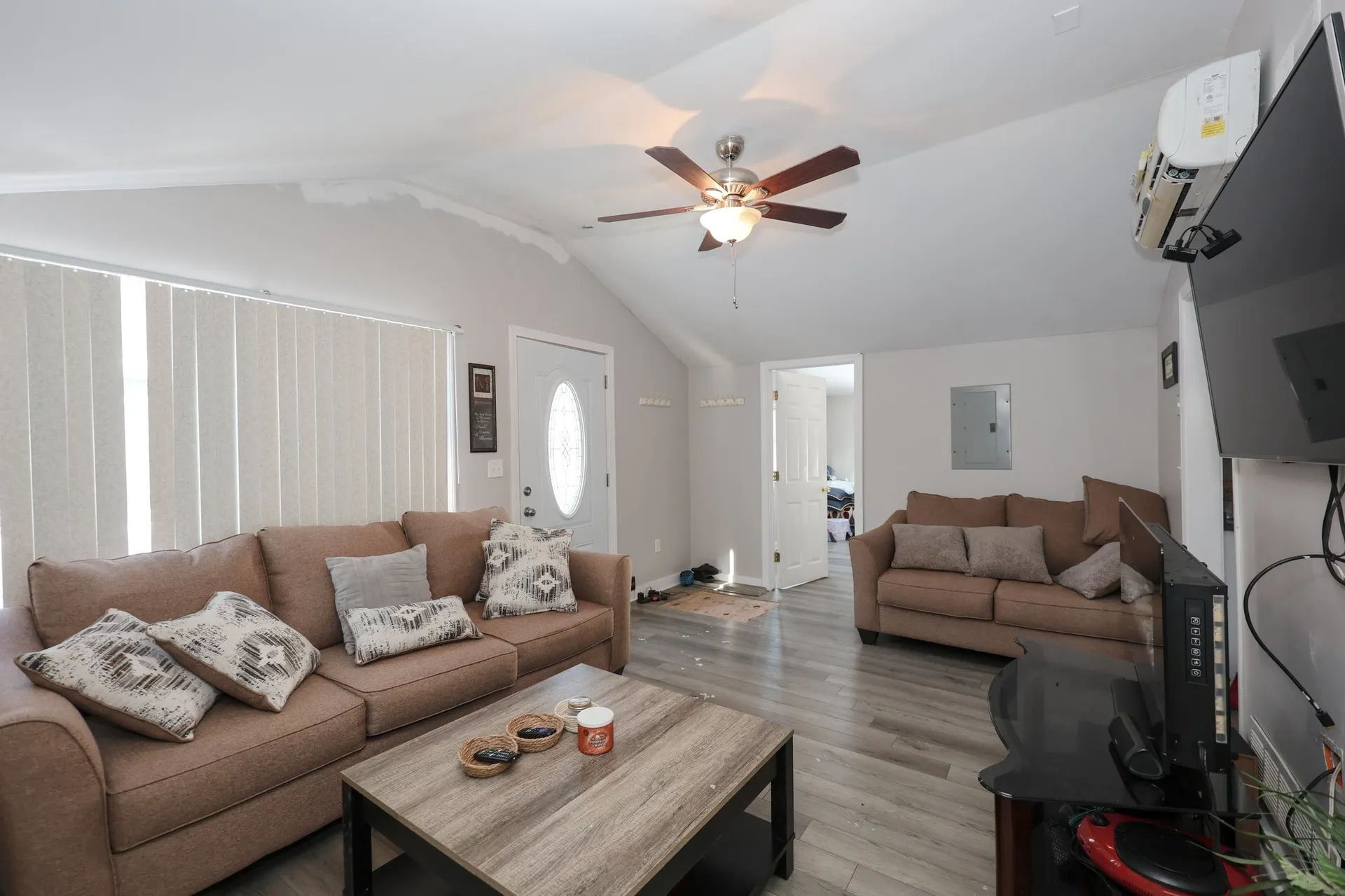 12 Roosevelt Lane Laconia NH 03246