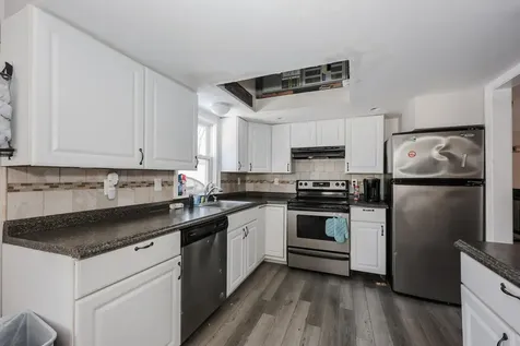 12 Roosevelt Lane Laconia NH 03246