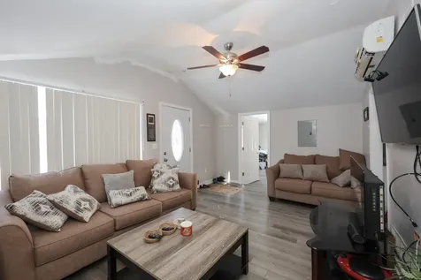 12 Roosevelt Lane Laconia NH 03246