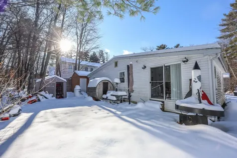 12 Roosevelt Lane Laconia NH 03246