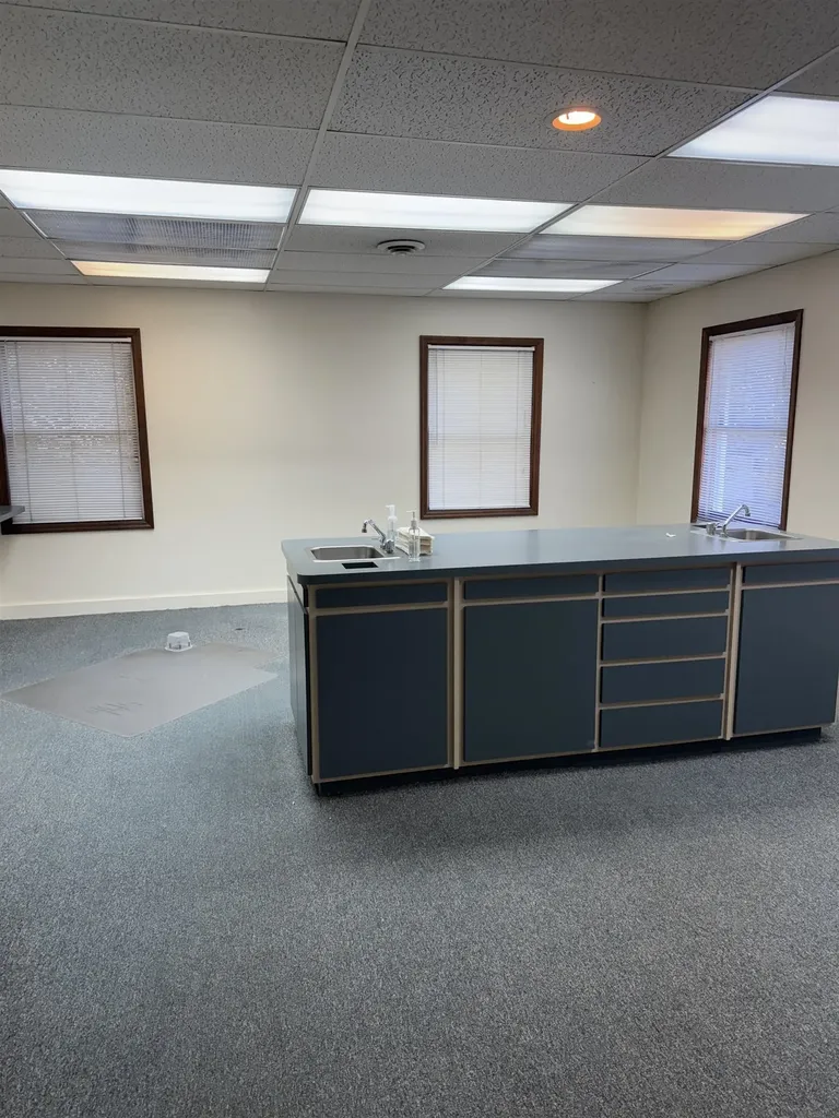 6 Roberts Avenue Rutland City VT 05701