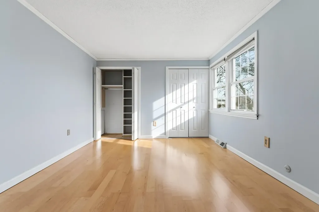 25 Kern Drive Nashua NH 03060