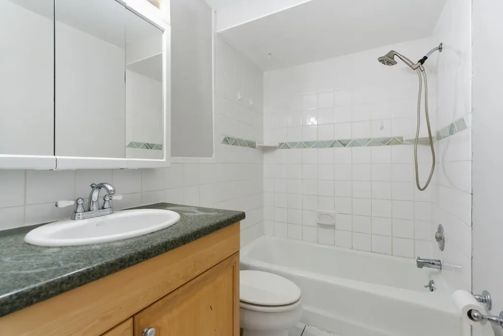 25 Kern Drive Nashua NH 03060