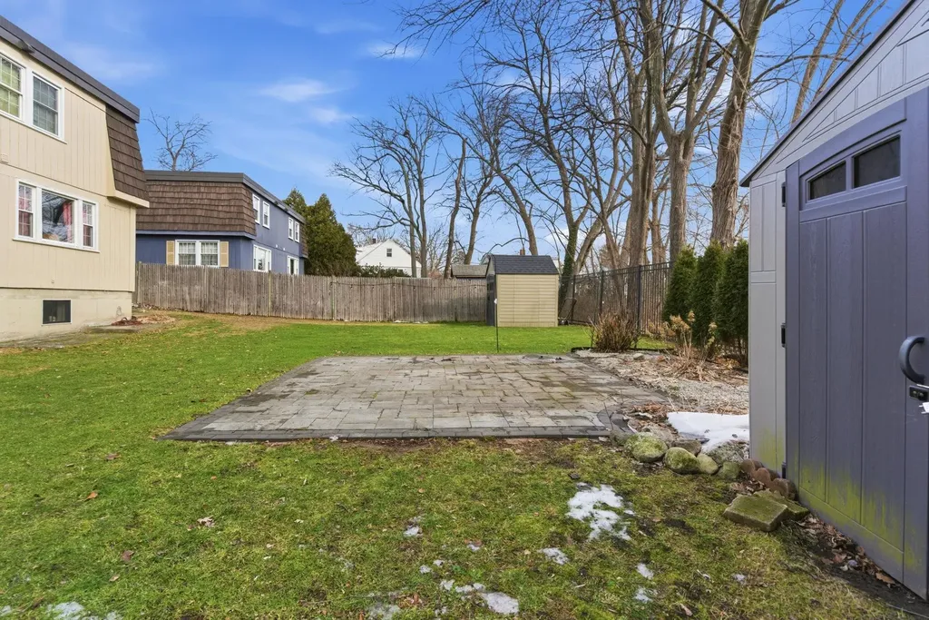 25 Kern Drive Nashua NH 03060