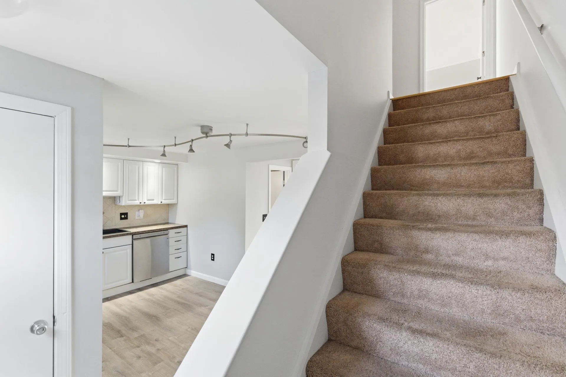 25 Kern Drive Nashua NH 03060