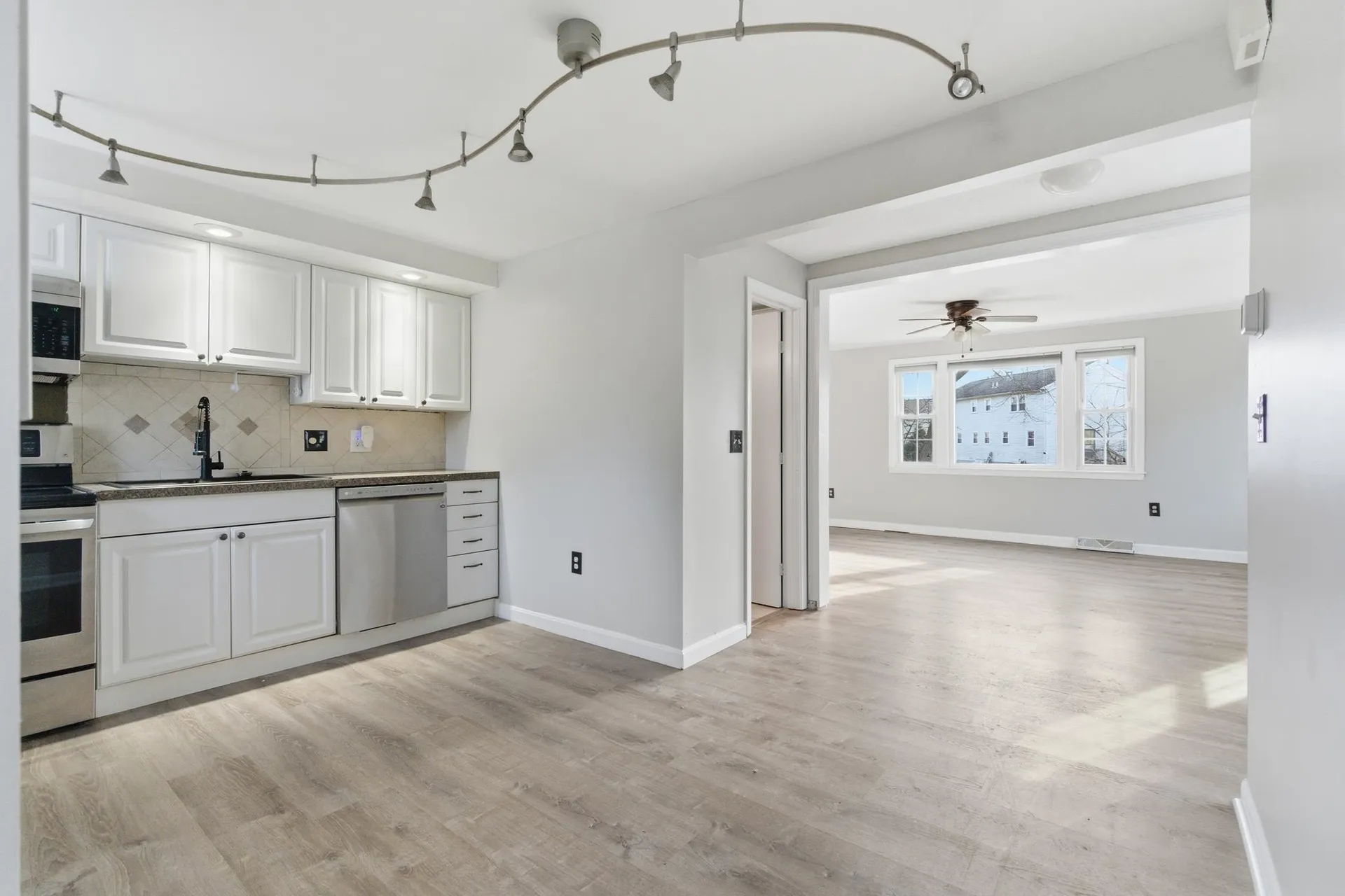 25 Kern Drive Nashua NH 03060